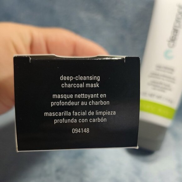 Mary Kay Clear Proof® Deep-Cleansing Charcoal Mask - Picture 5 of 7